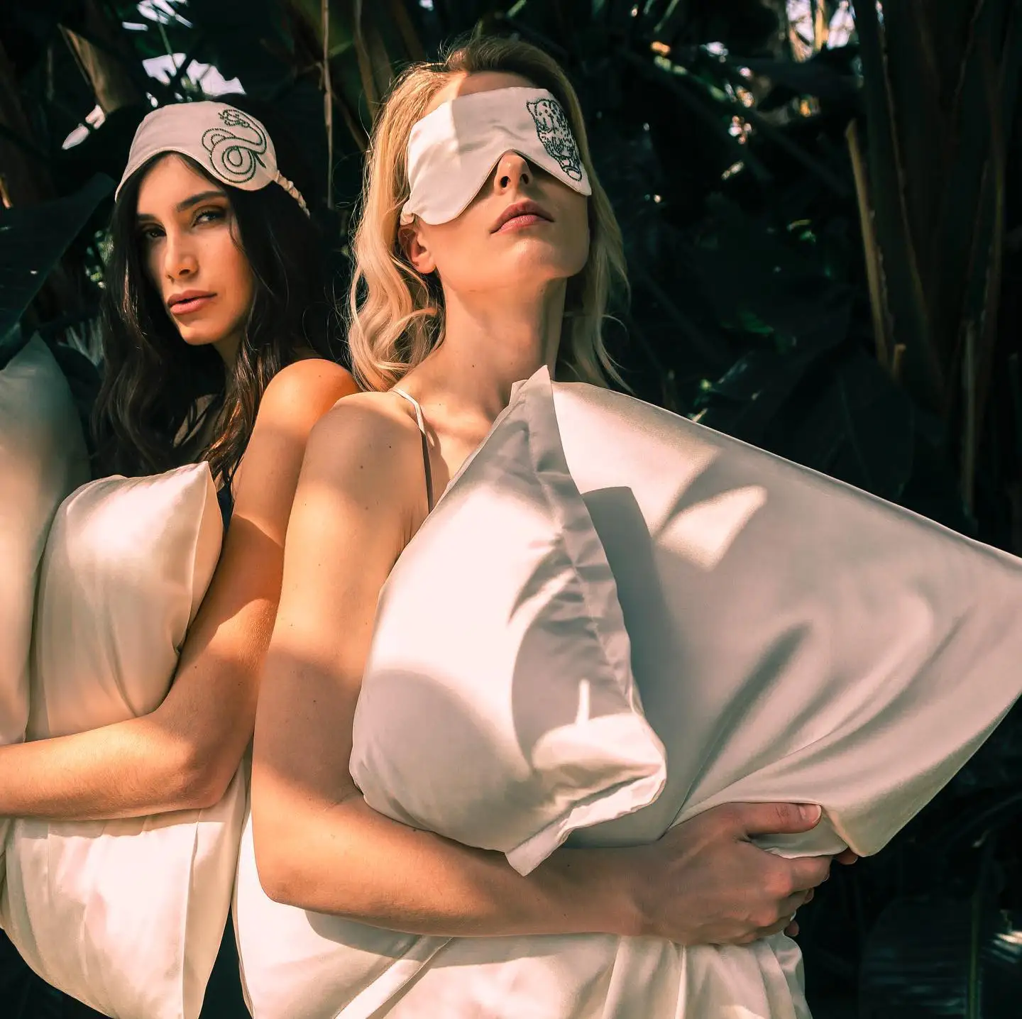 Wholesale Pure Silk Pillow Covers Soft and Comfortable Feel with Hidden Zipper Silk Pillow Cases