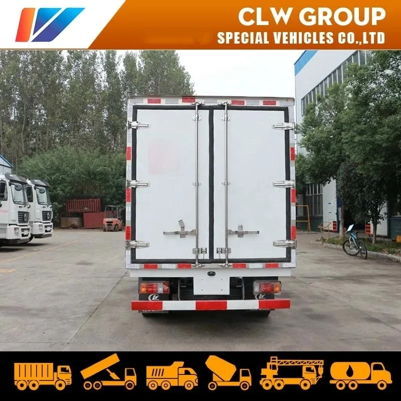 Japanese brand 5 Tons isuzu Freezer Truck 4.2 meters Fish Meat Transport Refrigerator Box Truck