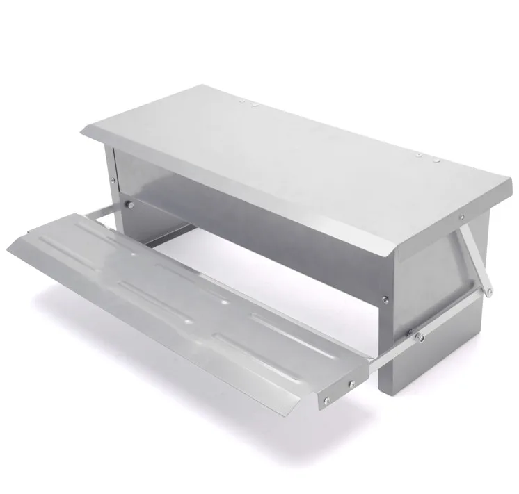 CHICKEN STEP FEEDER / Automatic chicken feeder for poultry chickens