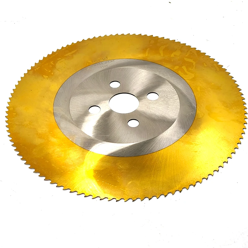 Versatile HSS Circular Saw Blade 80t 680mm Designed for Cutting Steel Pipes