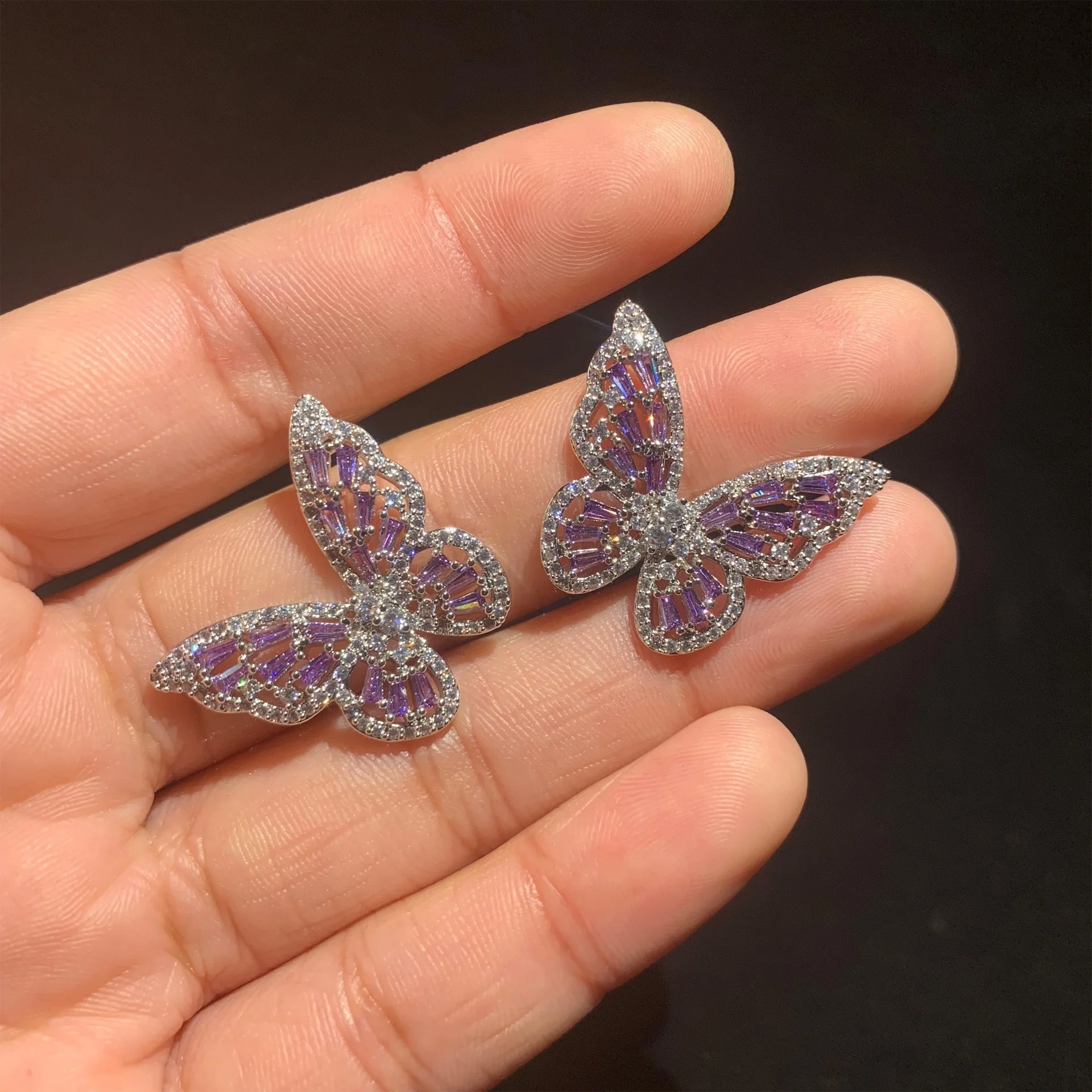New Sight Fashion Brand  Accessories Zircon Butterfly Stud Earrings for Women Elegant Jewelry Crystal Gift Earrings