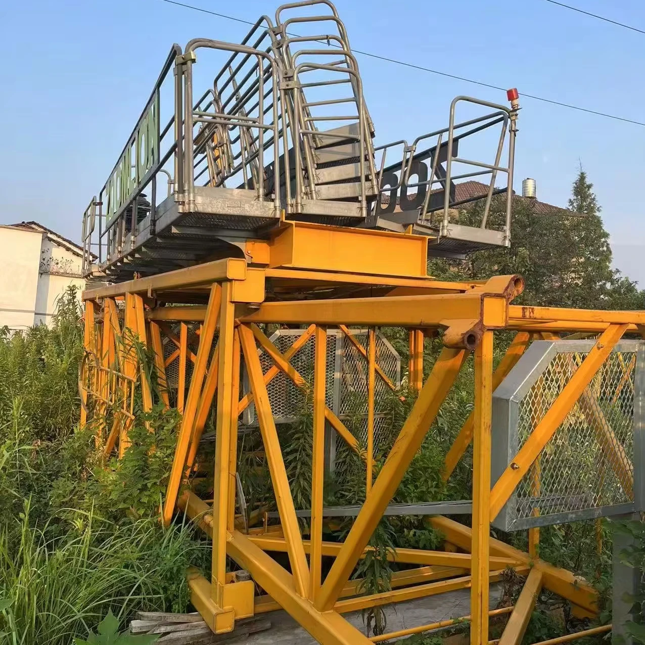 90% New Construction Crane Machine 65m Jib Length Used Zoomlion Tower Crane with Lifting Capacity 10 Tons