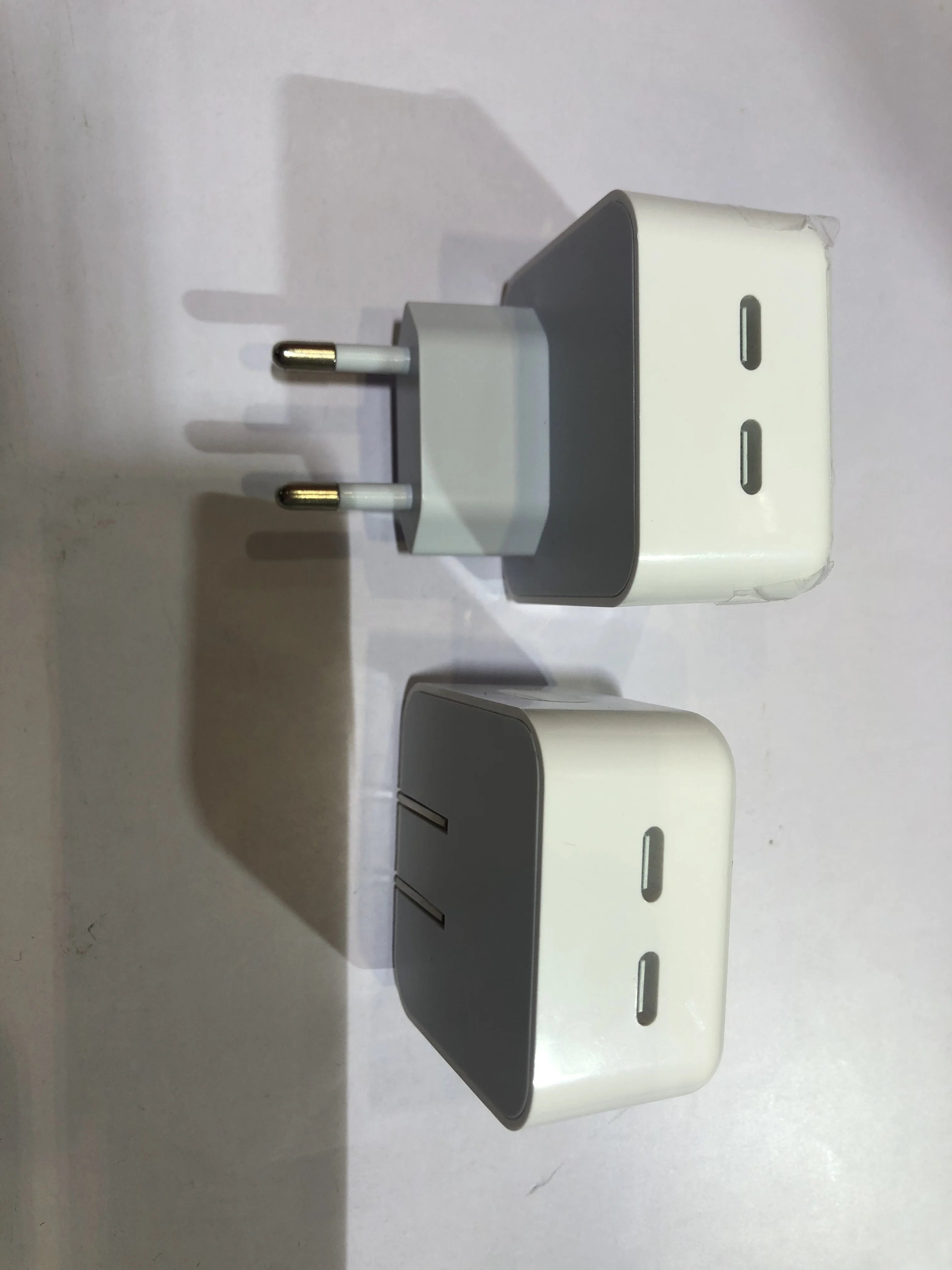ILEPO 2023 New Products 40W Dual USB-C PD Fast Type C Charger Universal Chargers Port Phone Super Mini USB C Wall Charger