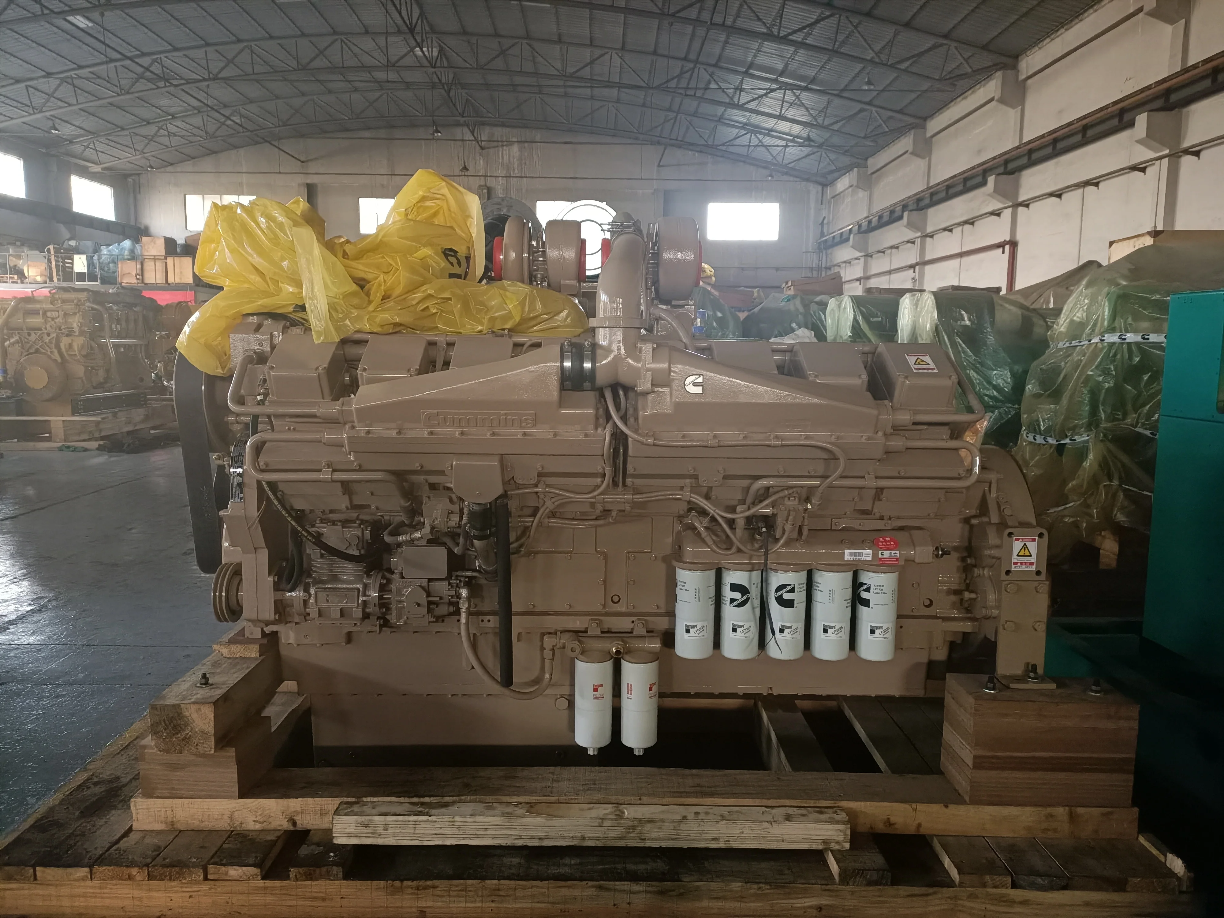  Оригинальный Cummins dcec дизельный двигатель KTA50-C1600 SO60225 для строительной техники БелАЗ 75131