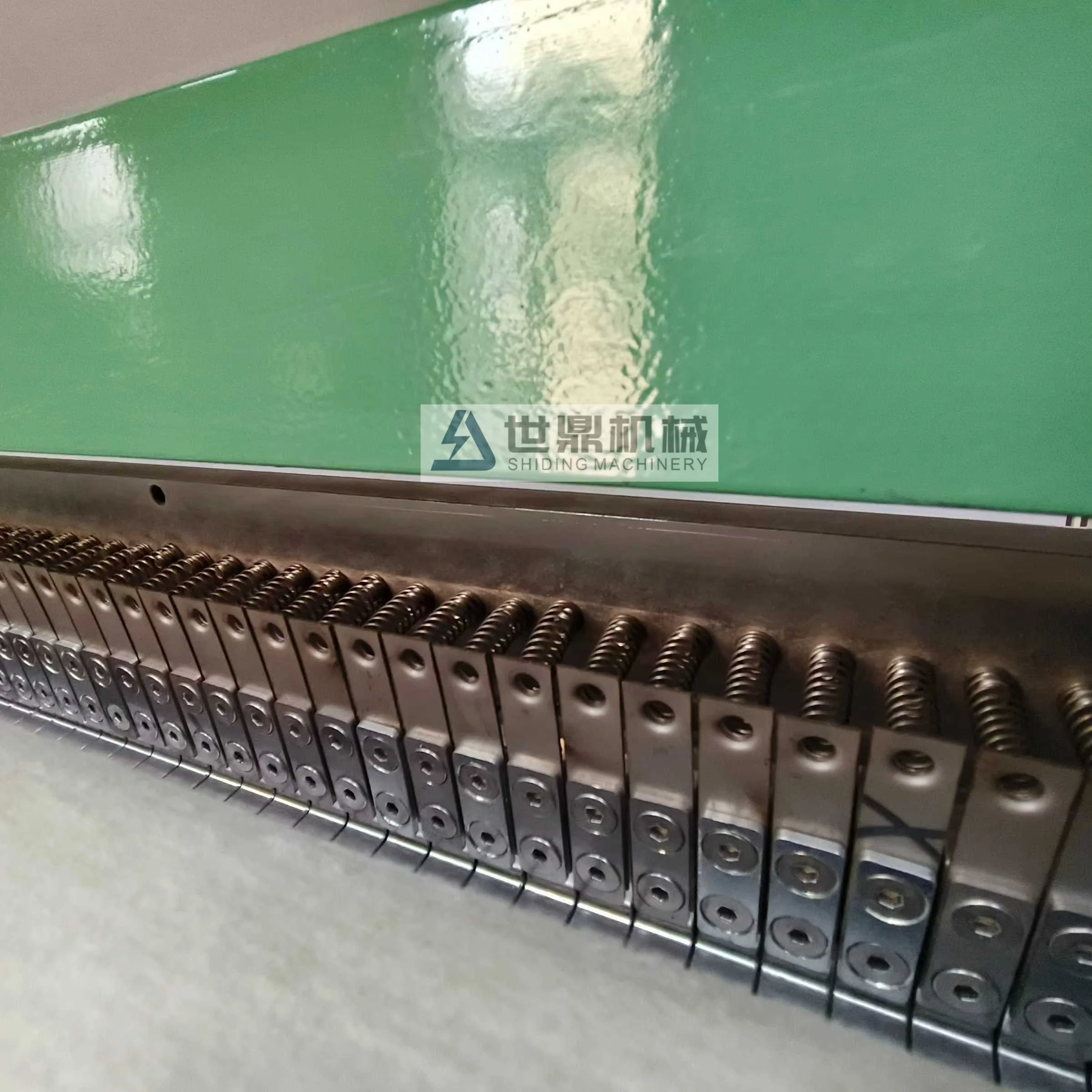Производитель фабрика Changzhou плоский вертикальный жаккардовый станок для плиссирования SD-217-T