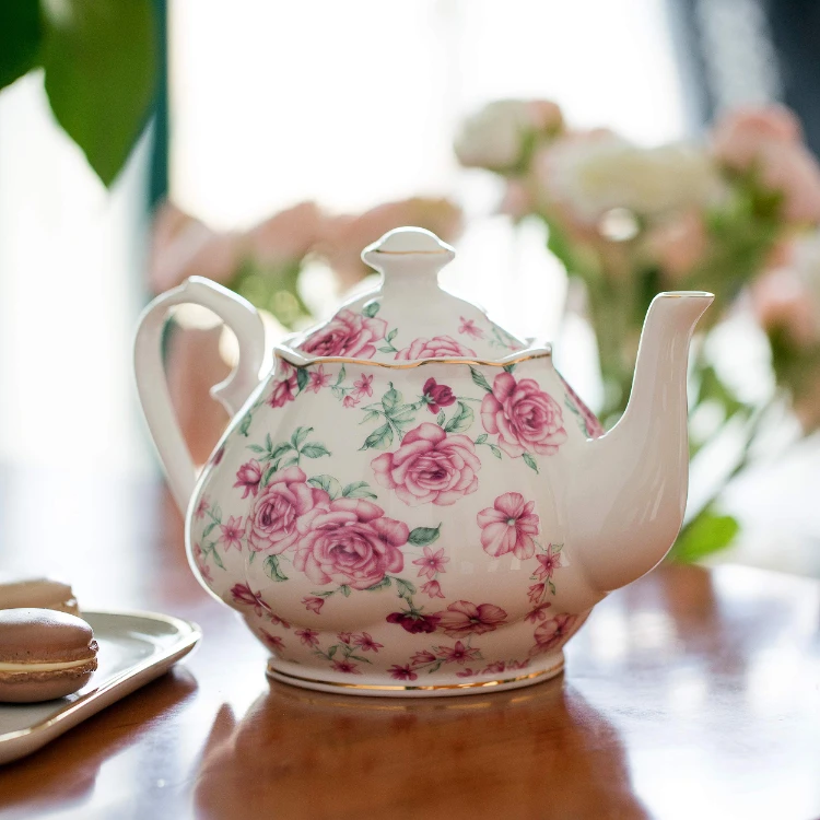 Attractive Price New Type Loose Tea Cup Ceramic Bone Porcelain Flower Tea Pot For Tea Party