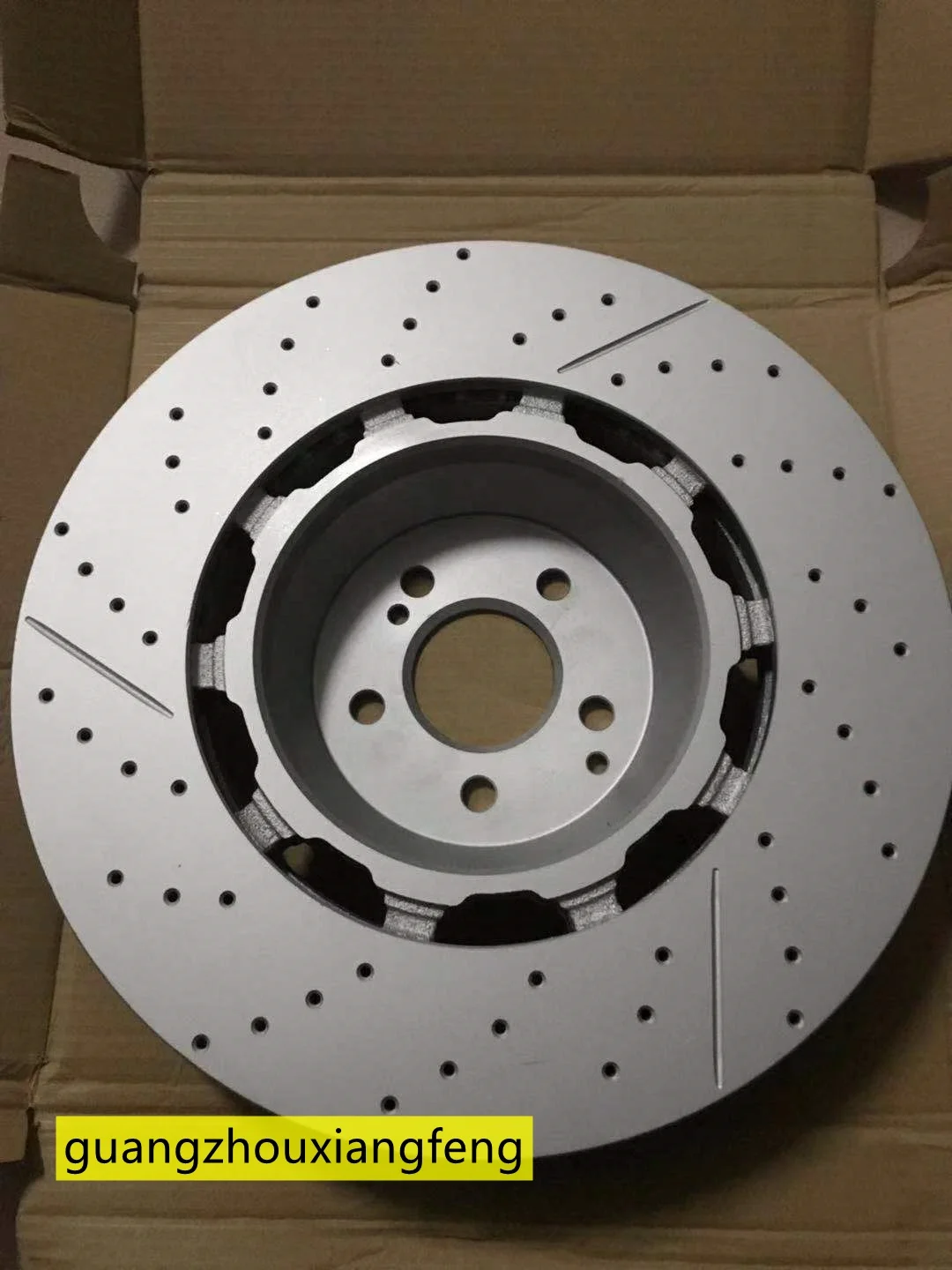OE SECOND-TIER SUPPLIER  BRAKE DISC FOR Mercedes Benz  C63 AMG W205 4.0T 2314211812