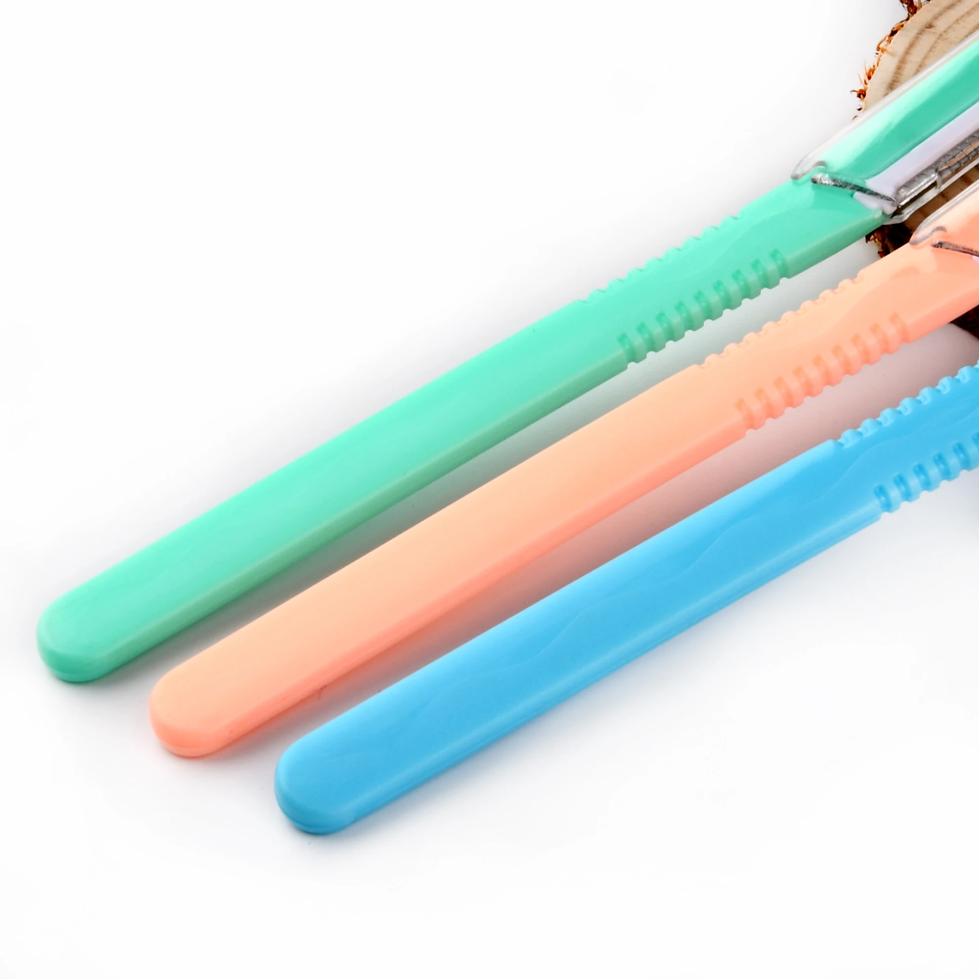 Plastics Handle Eyebrow Razor Trimmer Shaper Eyebrow Shaver with Razor Efficient Eyebrow Shaver Trimmer
