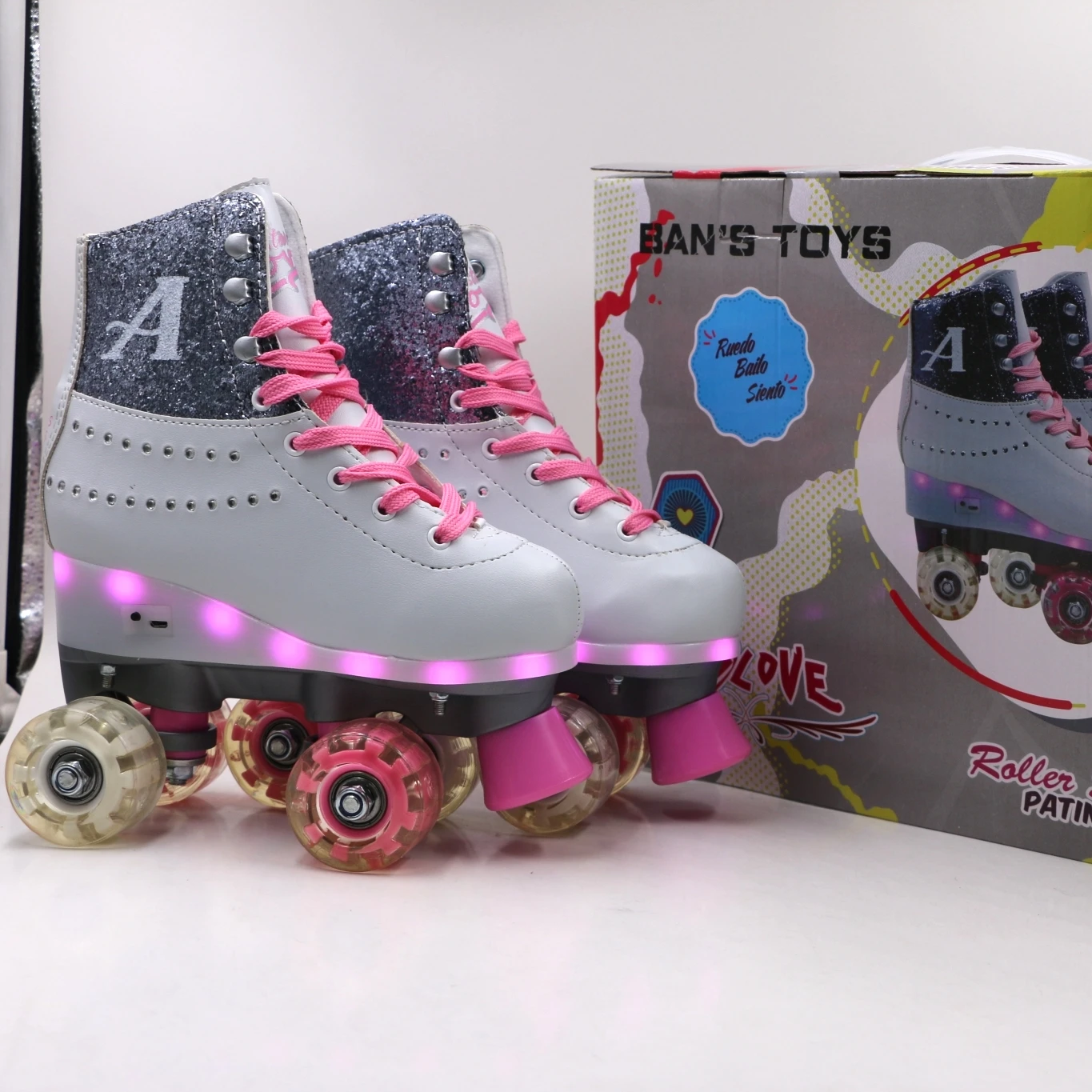 Outdoor Roller Skating  Portable Flooring Aggressive Skates Roller Skates 3 Wheels Adult