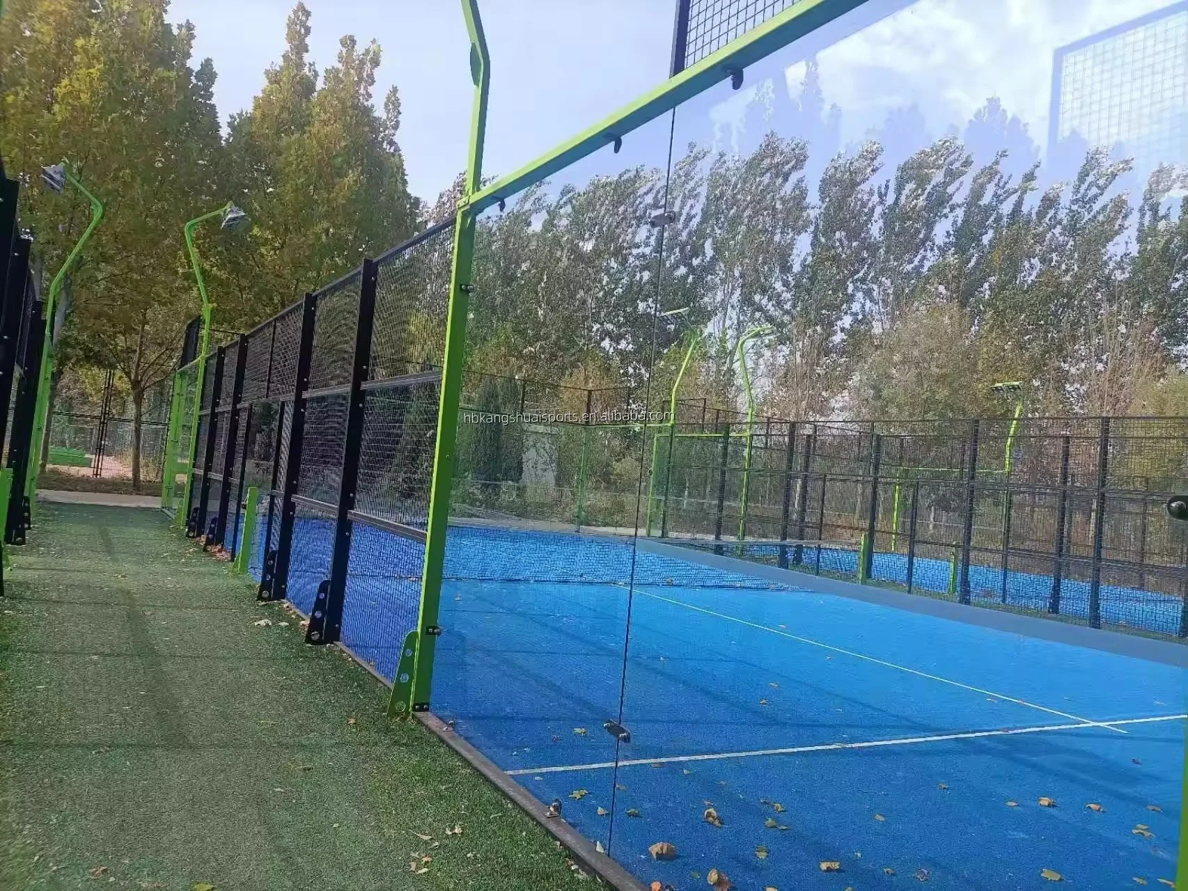 Wholesale worldwide popular sports equipment panoramic padel court canchas de padel  tennis court padel fields