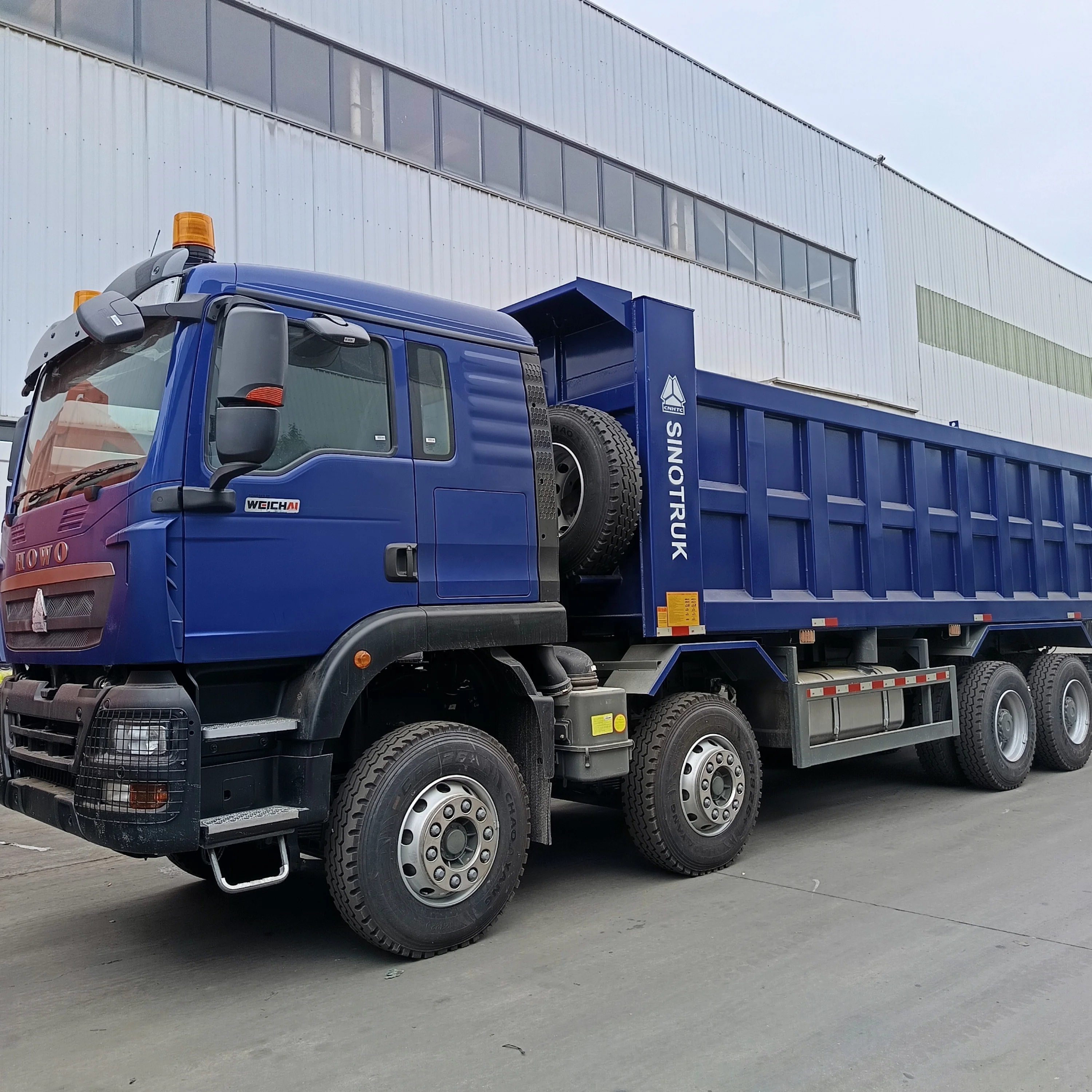 brand new 2024 SINOTRUK HOWO truck 8x4 12 wheels howo sinotruk dump trucks price for sale