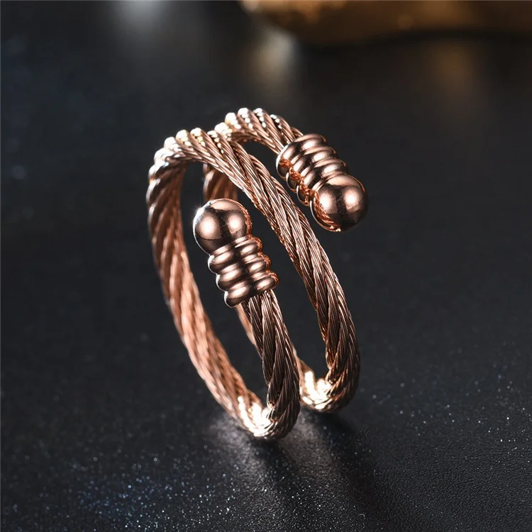 Amazon Hot Selling Stainless Steel Adjustable Rings Open Ring Men Personality Silver And Gold Twist Couple Ring