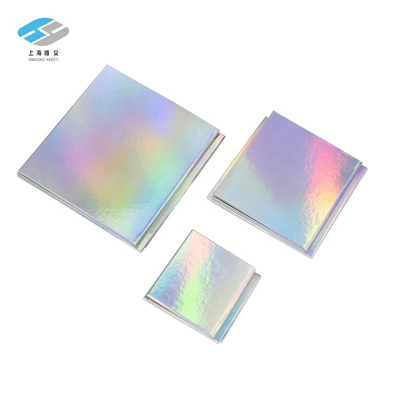 Popular Holographic Wholesale Price Foldable Magnetic Gift Boxes with Window Cardboard Perfume Bottle Packaging Gift Box