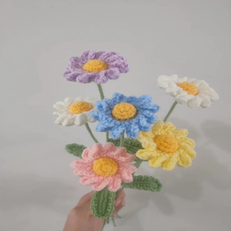 D055 Hot Sale Wedding Home Decoration Artificial Flowers Knitted Handmade Crocheted Daisy Bouquet Flowers for Birthday Gift