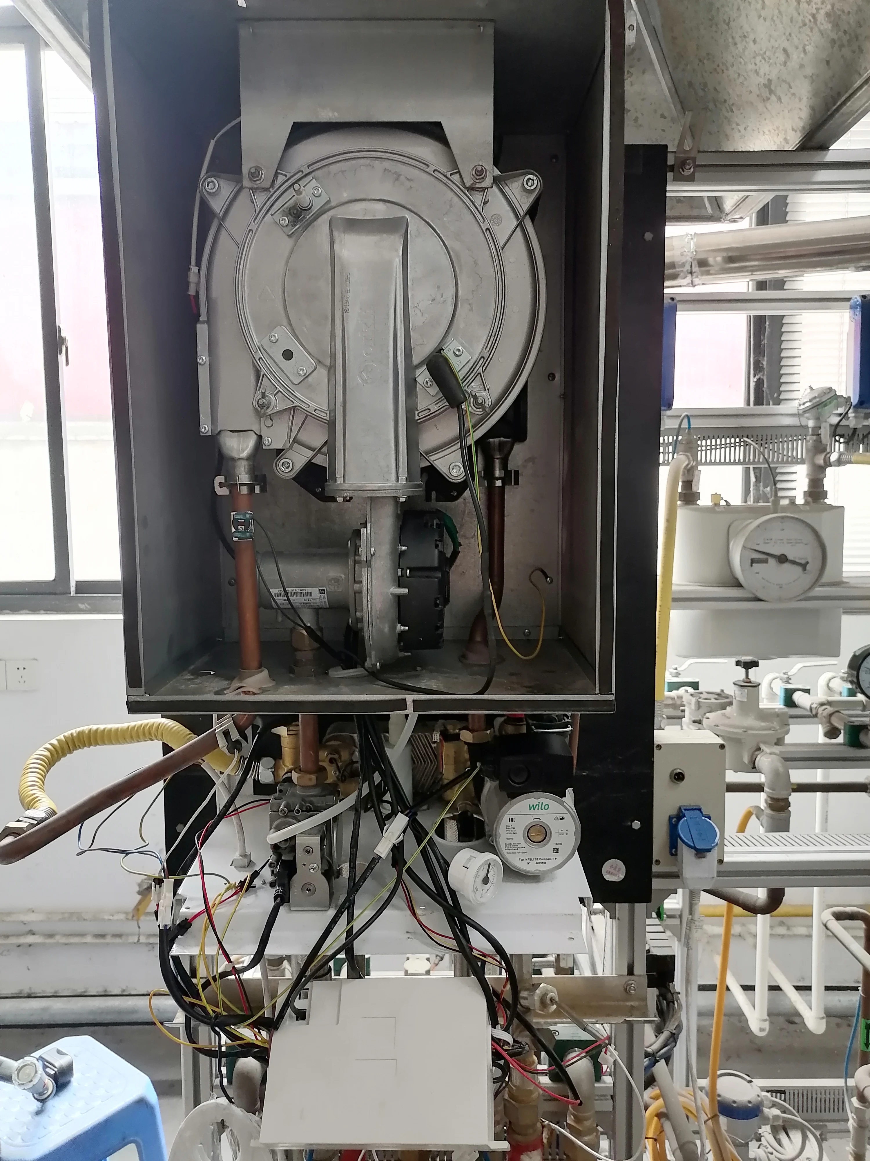 24 kw Condensing gas boiler condensing gas wall -hung boiler gas boiler condensing