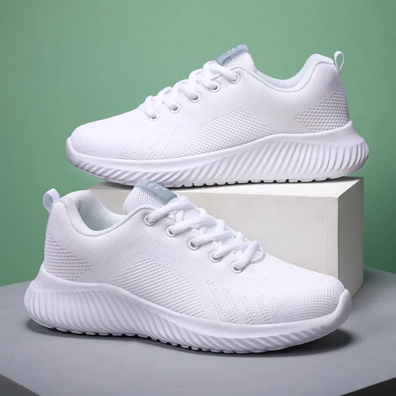Повседневная и универсальная Новая легкая дышащая плетеная женская спортивная обувь