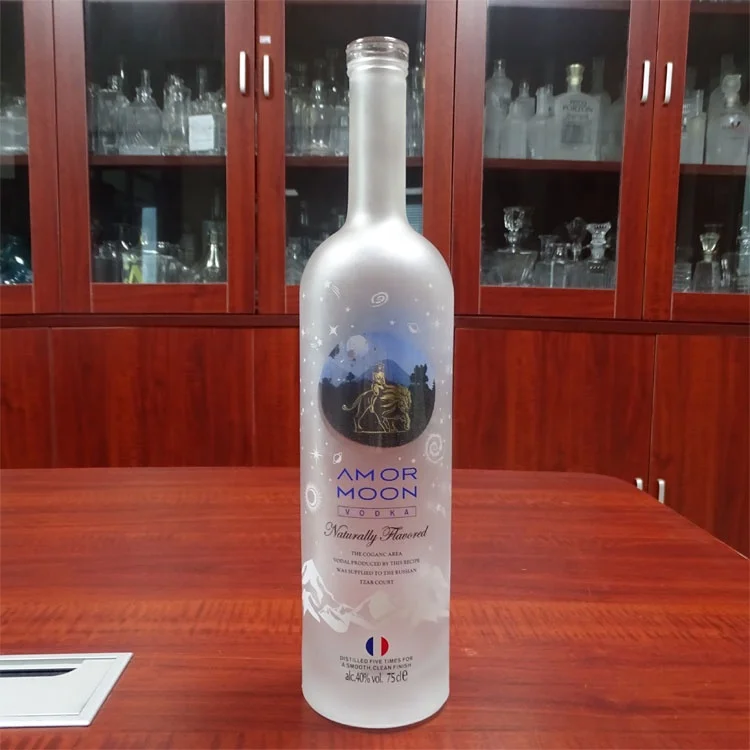 Round Custom Made 750ML White Frosted Printing Organic Glass Vodka Bottles