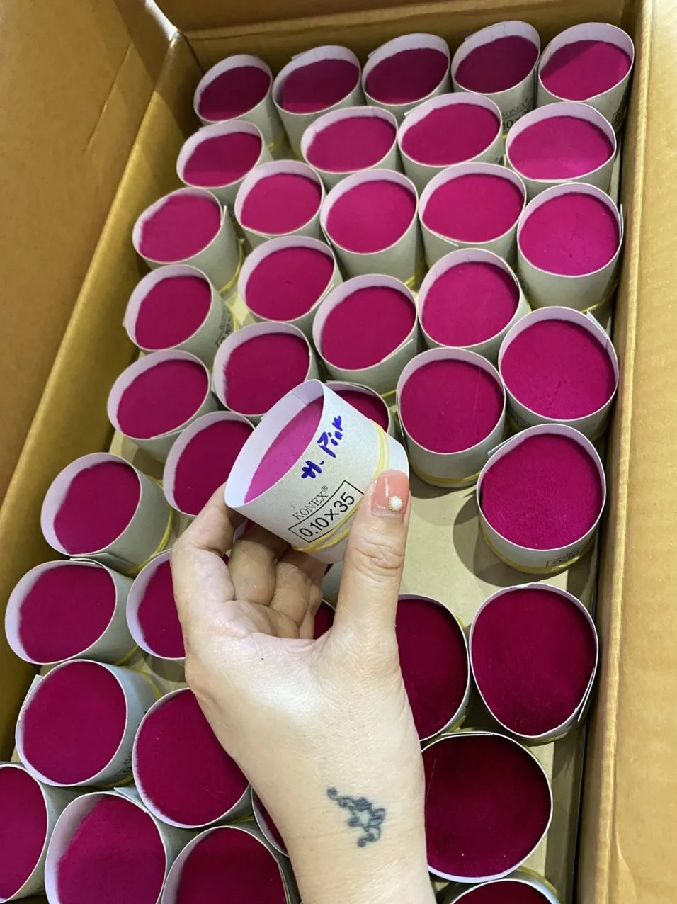 
hot sale!!! Super premium coffee fiber mink & silk eyelash extension tray good quality Korea of the manufacturing in Vietnam 