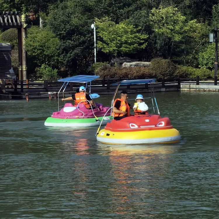 Electric Water-War bumper boat (Adult or kids)/ Inflatable bumper boat with water gun for water game