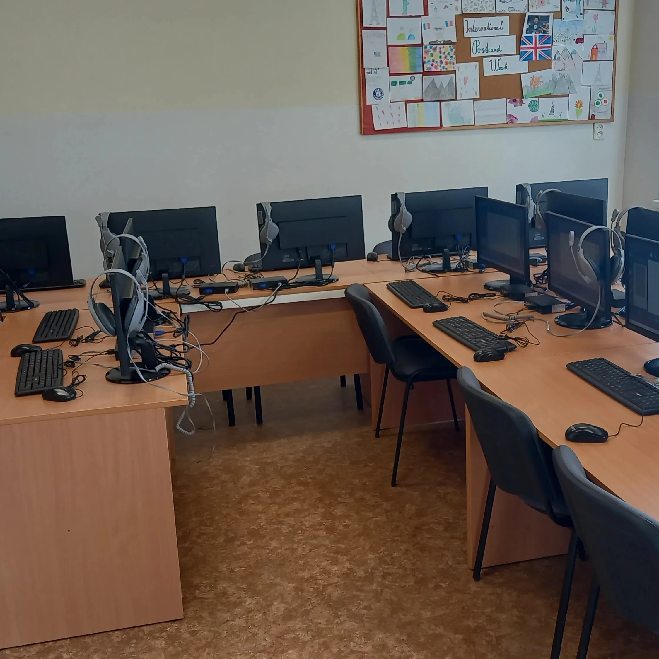Профессиональная концентрация цифровой языковой лаборатории с сертификацией ISO и CE