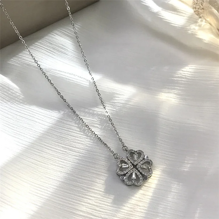 2022 Stainless Steel Inlaid Zircon Heart Shaped Four Leaf Clover Pendant Necklace Women Clavicle Chain Magnetic Charm Necklace
