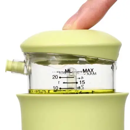 Competitive price oil and vinegar press and measure glass dispenser bottle