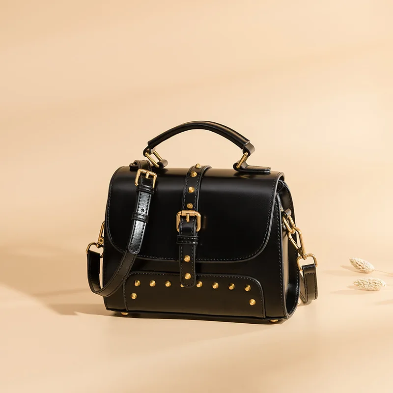 2020 new fashion trend vintage doctor bag retro genuine leather crossbody handbag rivet casual wild custom logo luxury hand bags