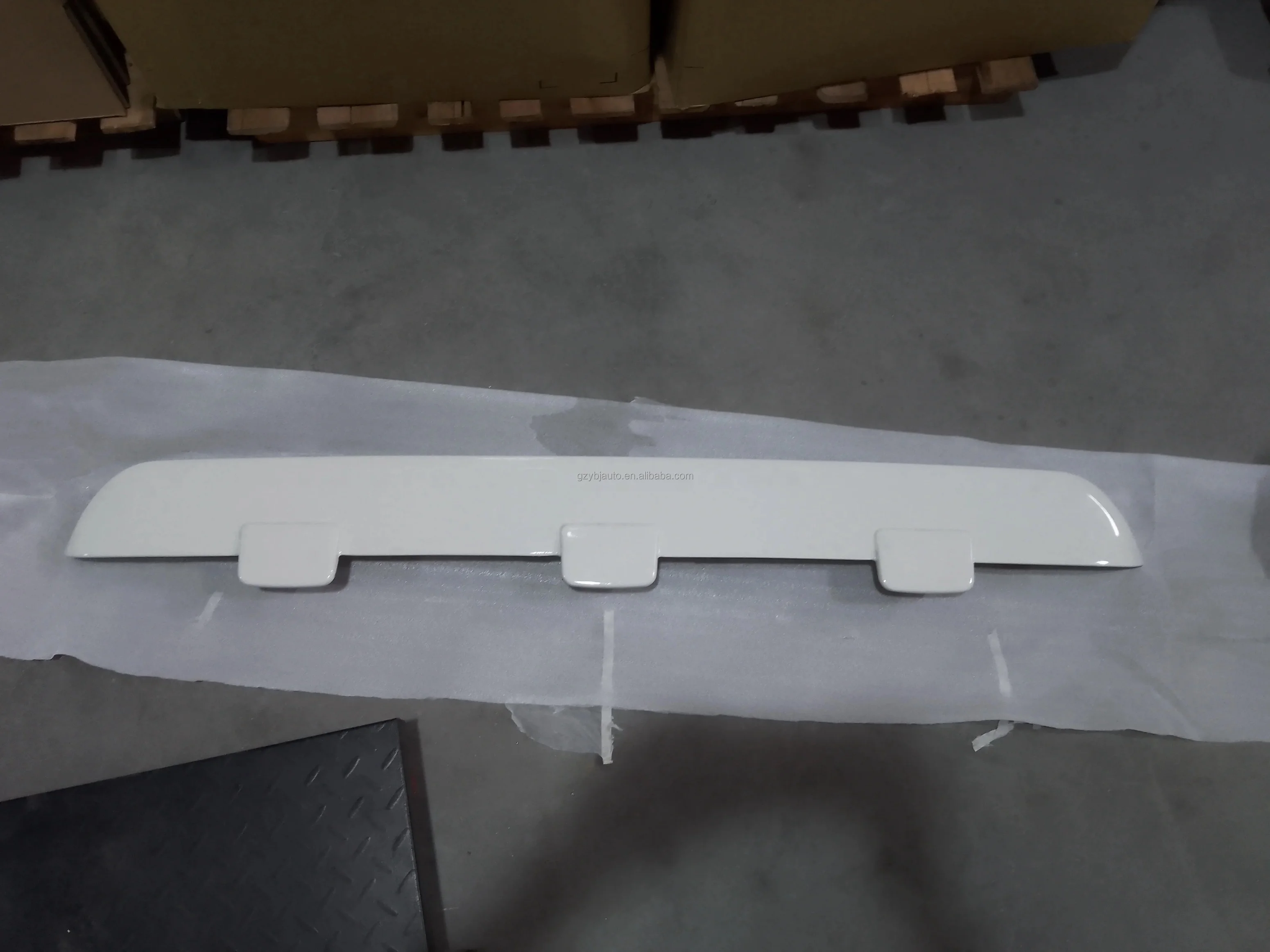 YBJ car accessories ABS Plastic Top Spoiler For Land Cruiser LC70 76 Series Lc79 FJ79 2007-2021 Rear Roof Wing Rear Spoiler