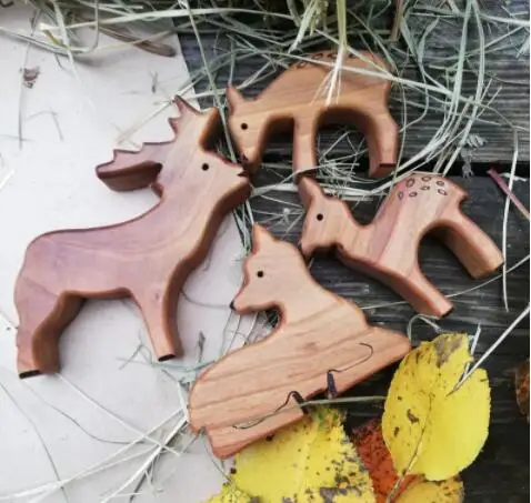 Wooden Deer toy family Wooden forest animal figure Baby gifts Waldorf Montessori toy set