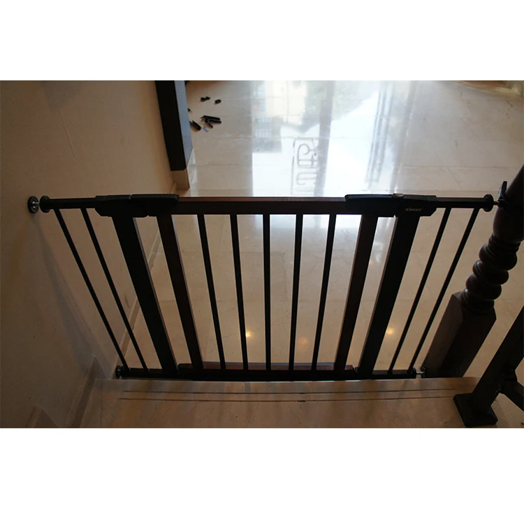High quality one-handed use wooden metal baby barrier child safety gate stair baby gate metal