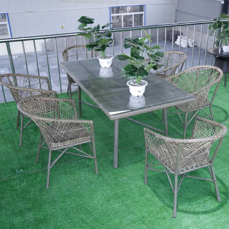 Outdoor Furniture Garden Large Table and Chairs Set Patio Table Rattan Chair for 6 Person Outdoor Dining Tables Modern 1*40HQ
