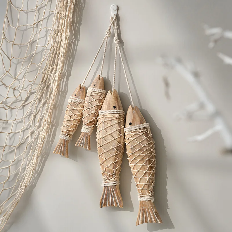 Ocean Style Wooden Hanging Fish Mediterranean Style Rustic Coastal Hand Carved Ornaments Wall Sculptures For Home Shop Decor