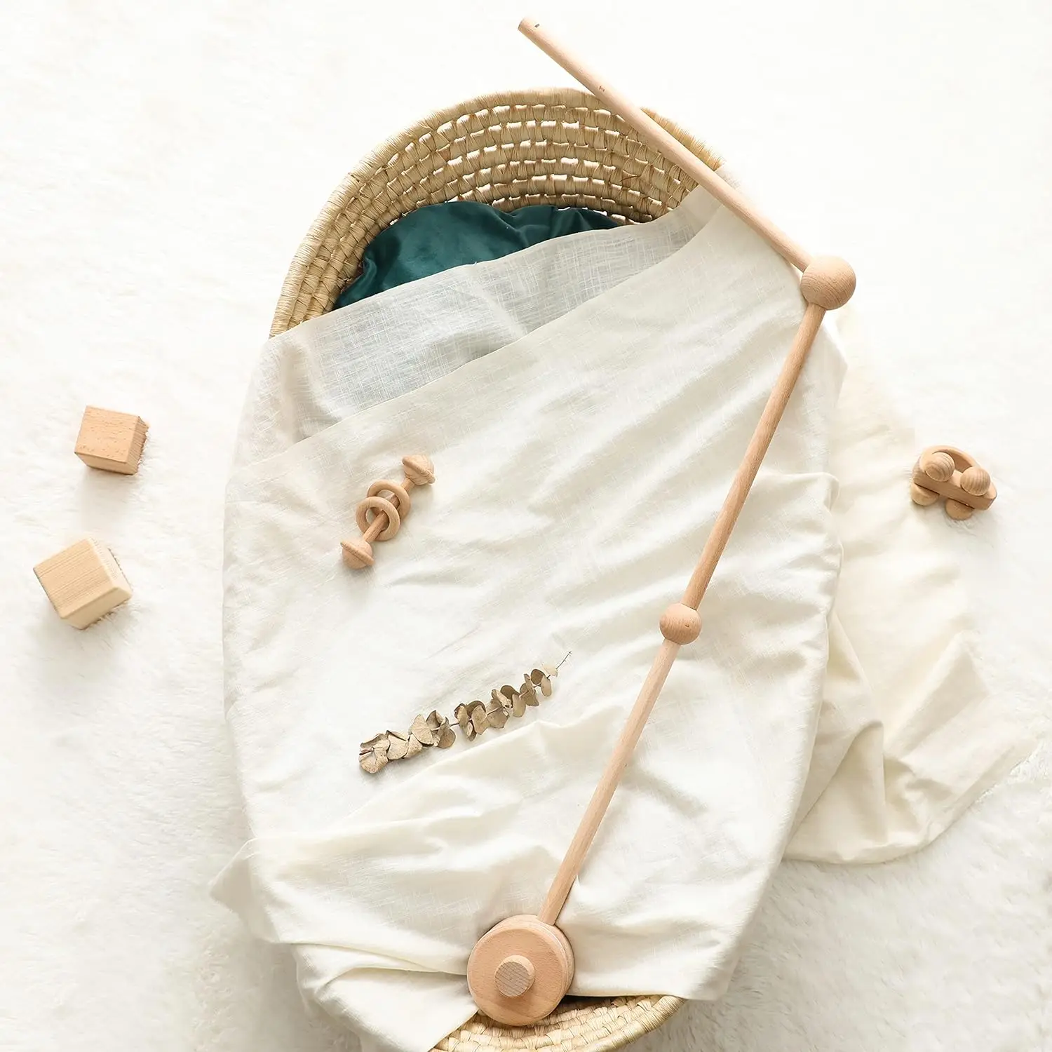 CE CPC certified stocked free sample custom rotating adjustable natural wooden holder crib mobile arms for baby mobiles