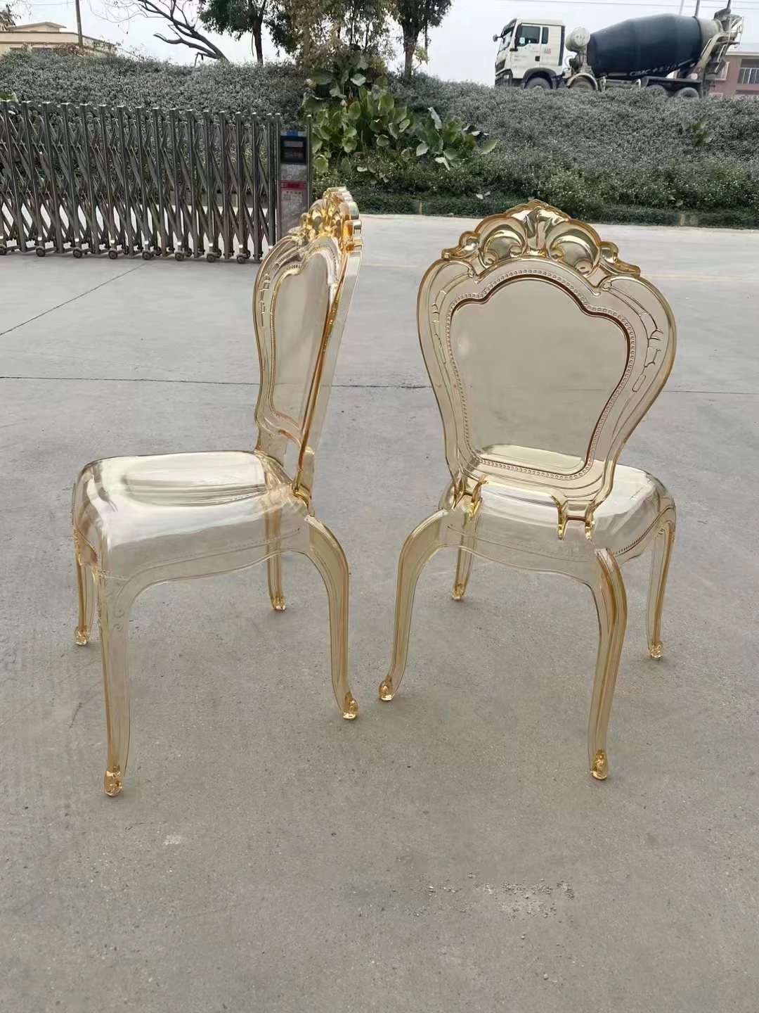 bridal chairs wedding decoration Hotel Luxury Stackable Wedding Event Transparent Clear Acrylic Phoenix Chairs With Cushions