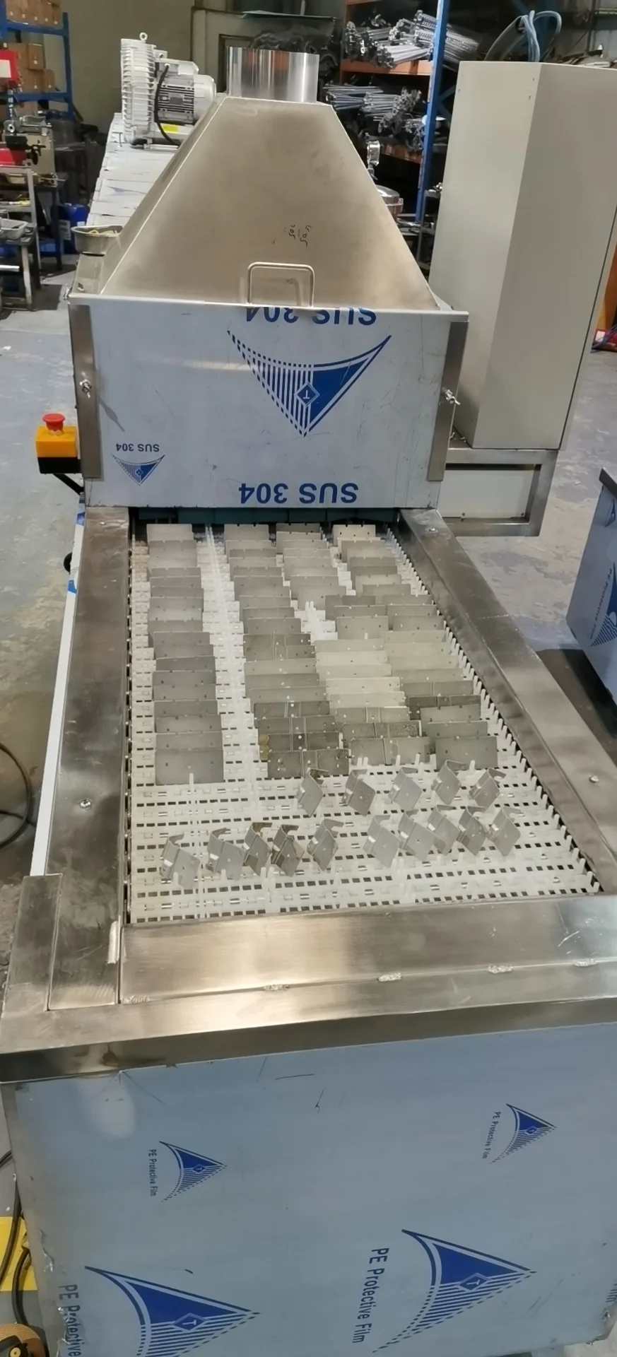 Conveyor industrial ultrasonic washer for Stamping aluminum sheet degreasing deoiling cleaning  passivation and drying machine