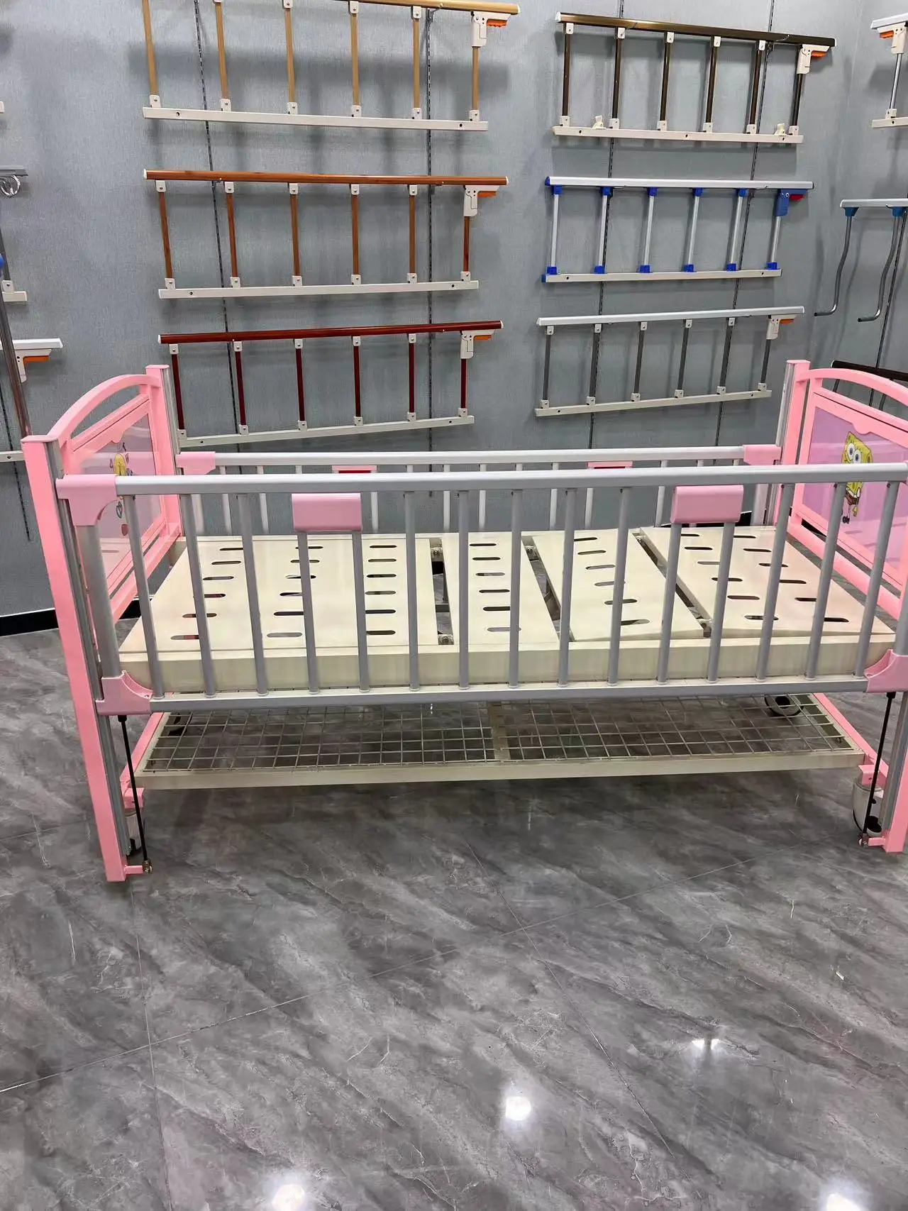 Full length steel side rail up and down 2 crank pediatric furniture kids children hospital bed with mattress