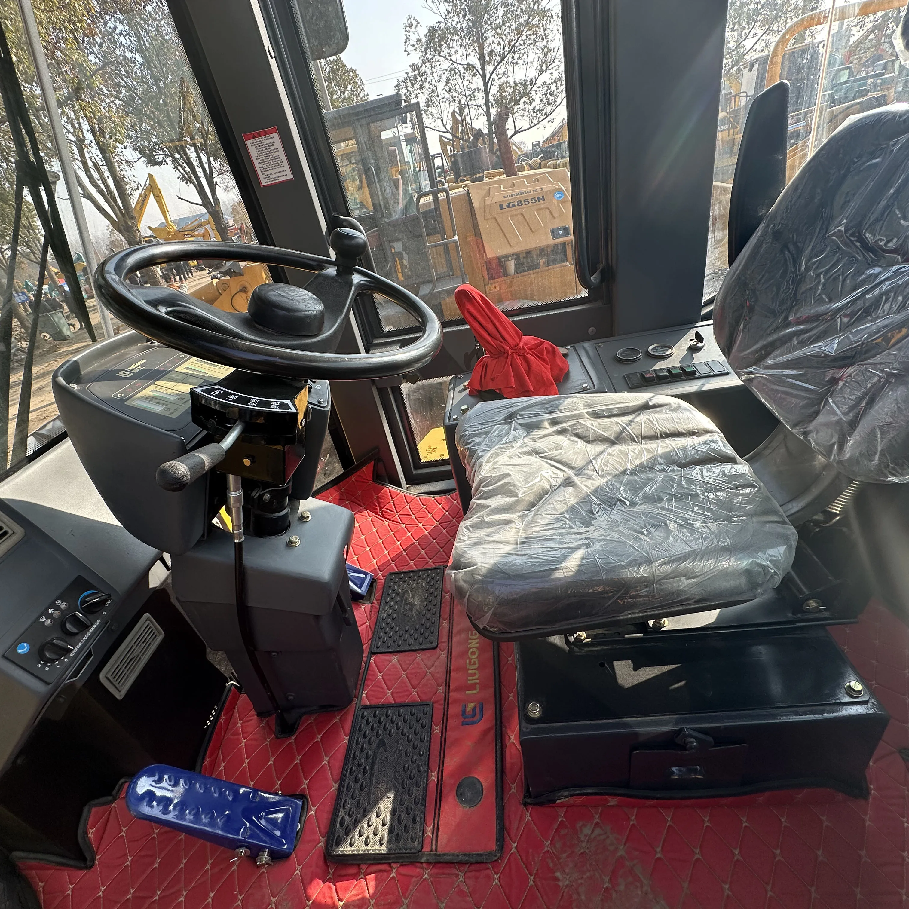 Низкие рабочие часы подержанный колесный погрузчик Liugong CLG856used caterpillar