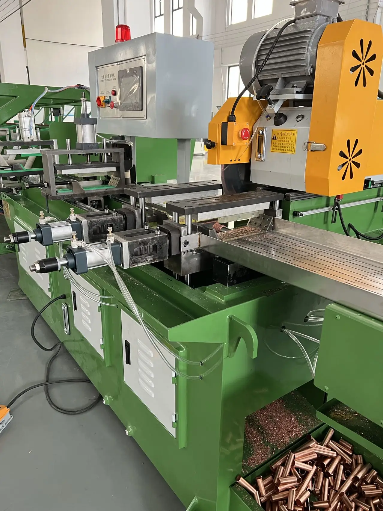 CNC Automatic Multiple Pipe Cutting Machine with Automatic Feeding and Loading SS MS Cooper Cutter