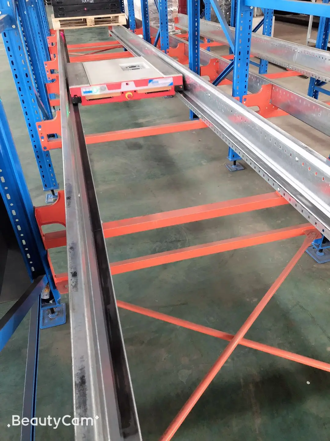 Semi -automated asrs with shuttle +forklift and automated asrs with shuttle + stack crane  intensive warehouse