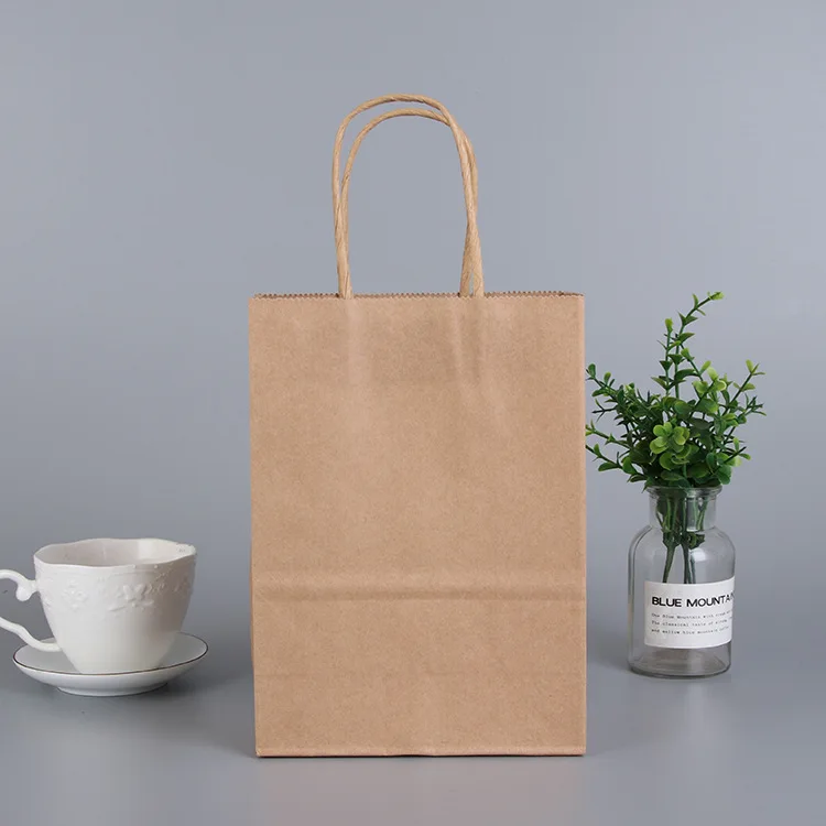 Fashionable Simplicity Large-Capacity Kraft Paper Bags Accept Recyclable Packaging with Custom Logo Print for Gift Shopping Use