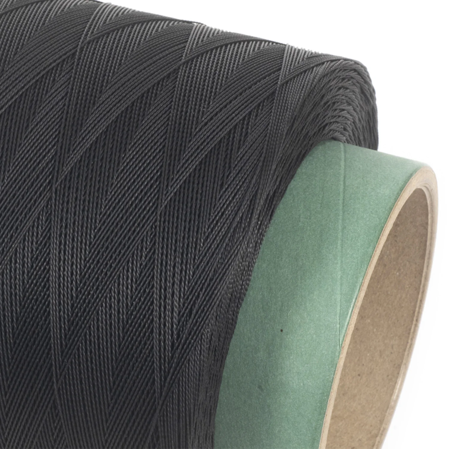 Dipped polyester cord with rubberpolyster