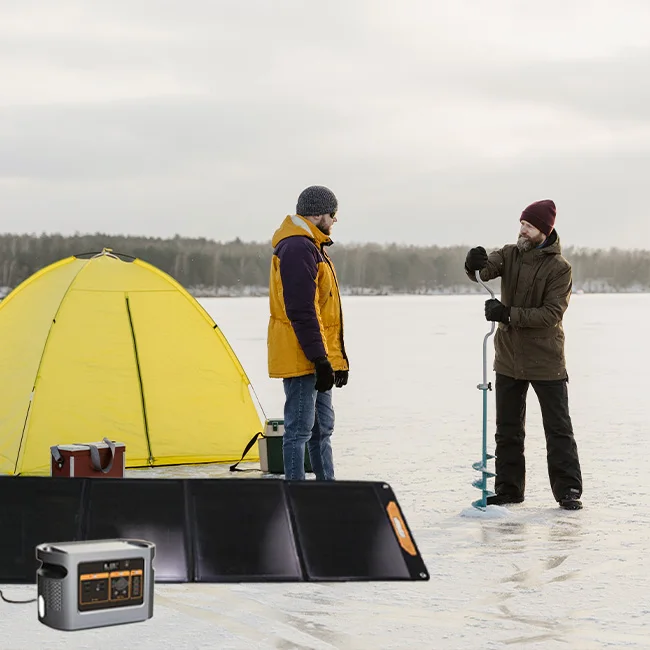 low carbon 2200w out door solar energy storage station for laptops,caravan