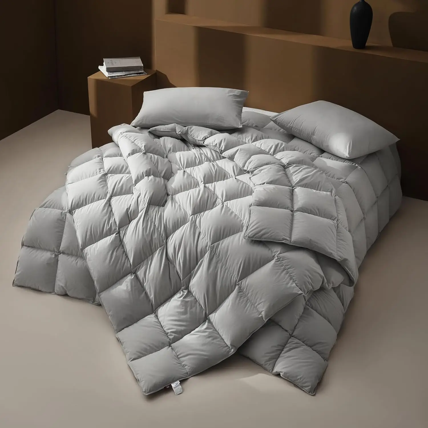 Goose Feather Down Quilt All Season King Size Down Duvet Luxurious Hotel Bedding Comforter with 100% Skin-Friendly Cotton Shell