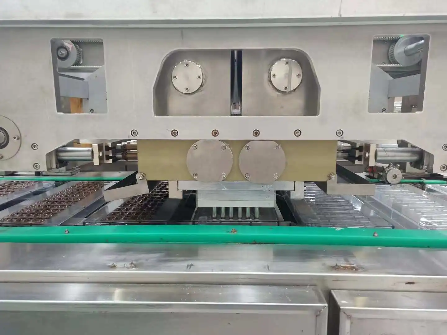 LST big capacity full automatic center filled multi color chocolate depositing machine line bar depositing line