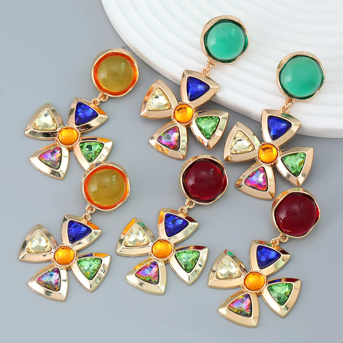 Kaimei Fashion Jewelry Spring New Vintage Earrings Flower Earrings Women Geometric Resin Gold Cross Dangle Earrings Wholesale