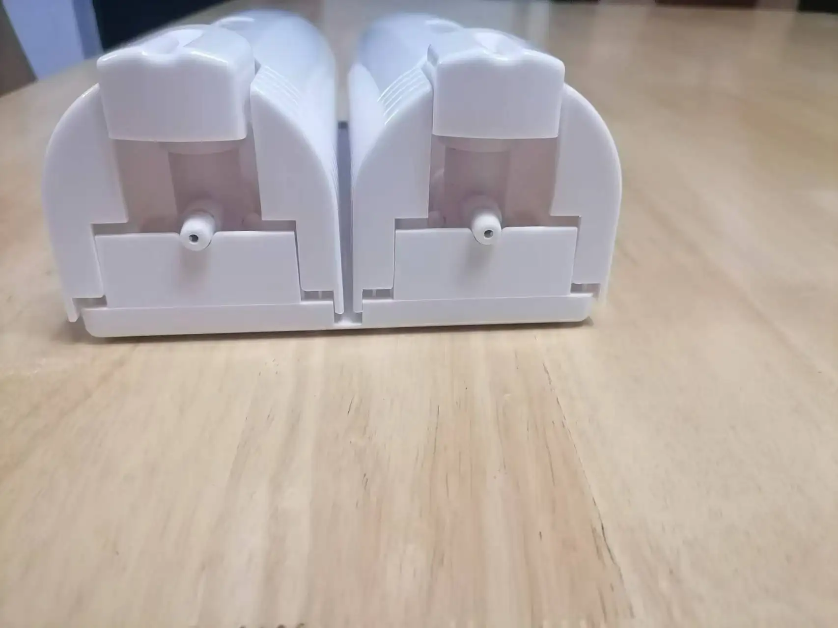 X-2203S Double manual hand soap Dispenser two head double head wall mount 800ml liquid soap dispenser