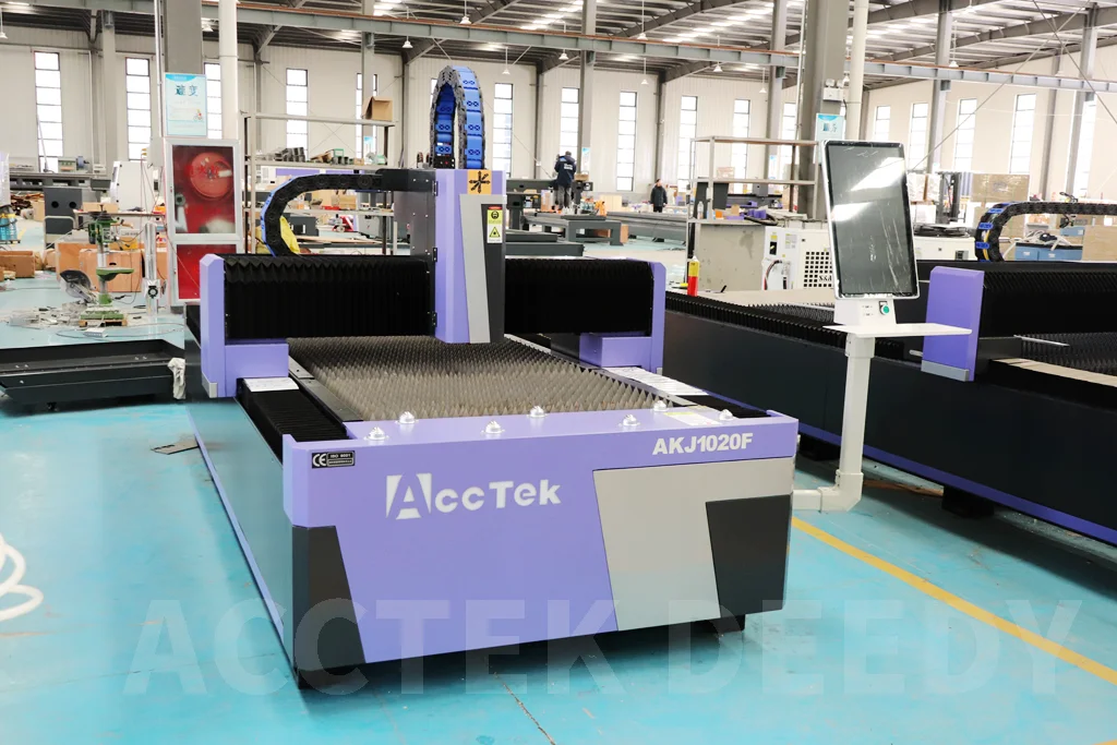 AKJ1020FB fiber laser cutting machine BM110 raytool metal laser cutting head yaskawa fuji servo motor metal laser cutter