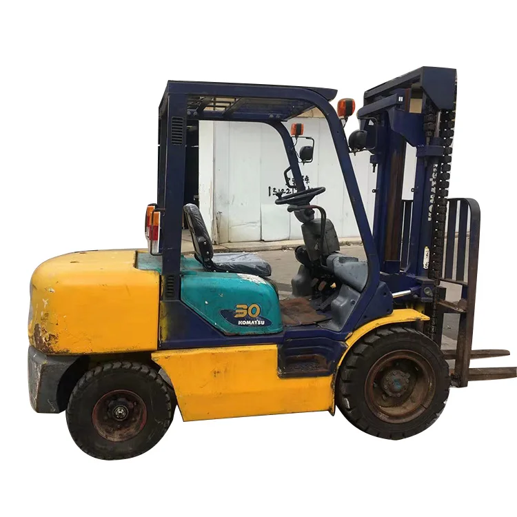  Подержанный вилочный погрузчик komatsu на продажу fd30 3t 3000 кг tcm японский двигатель ISUZU низкая