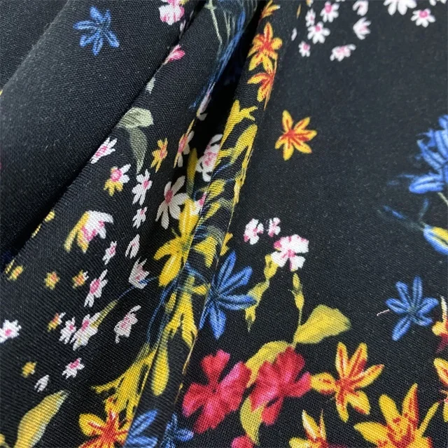 30s  hot sale viscose woven fashion printing rayon fabric for garment