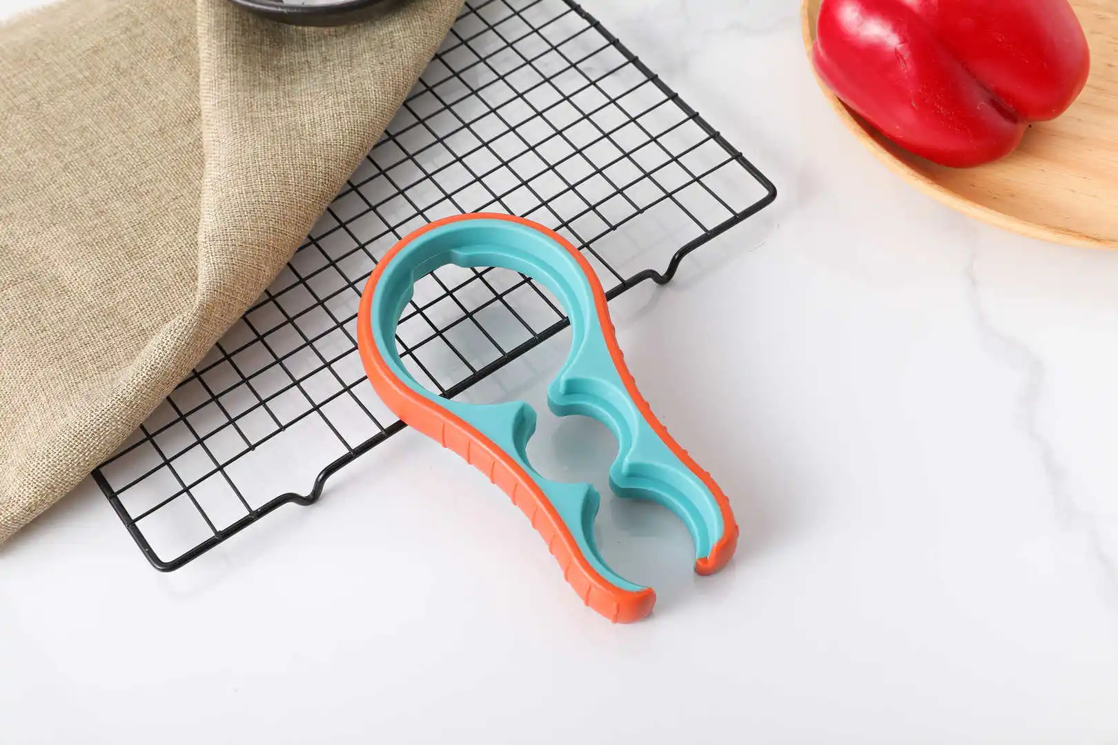 Thickened Creative Multifunctional Multifunction Jar Bottle Opener Can Openers Tools Kitchen Gadgets